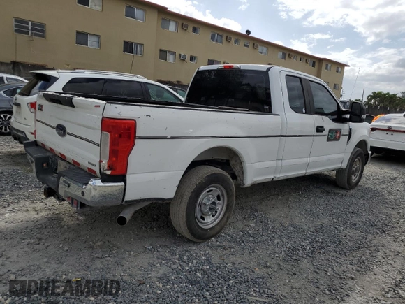 2019 Ford F-250 XL with VIN 1FT7X2A6XKED16231, listed as a Copart auction lot 41452505 with 107,277 mi miles and Non repairable. Bid and sale history available at DreamBid. Image 3.