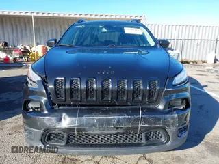 2016 Jeep Cherokee Sport with VIN 1C4PJLAB7GW312465, listed as a IAAI auction lot 41501414 with 133,047 mi miles and . Bid and sale history available at DreamBid. Image 12.