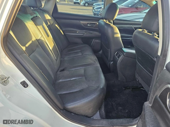 2014 Nissan Altima 2.5 SV with VIN 1N4AL3AP8EC901623, listed as a Copart auction lot 83924844 with 134,143 mi miles and Clean Title. Bid and sale history available at carsss.com. Image 6.