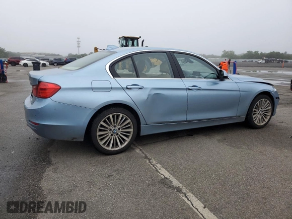 2014 BMW 3 Series 328i xDrive z VIN WBA3B5C58EP542888, wystawiony jako Copart lot #59136015 z przebiegiem 77 954 mil mil oraz Szkoda całkowita • Salvage title. Historia ofert i sprzedaży dostępna na DreamBid. Obrazek 3.