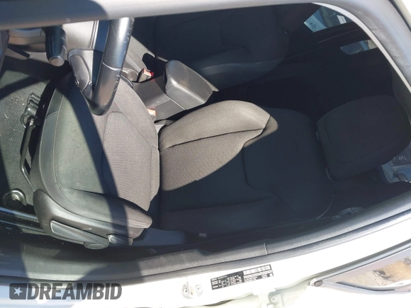 2018 Jeep Renegade Latitude with VIN ZACCJABB1JPH40117, listed as a IAAI auction lot 41676837 with 166,858 mi miles and . Bid and sale history available at DreamBid. Image 20.