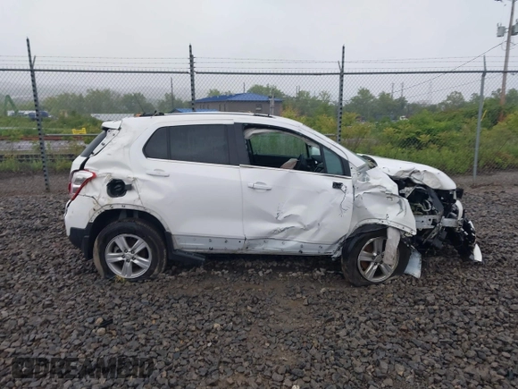 2020 Chevrolet Trax LT with VIN 3GNCJPSB9LL155372, listed as a IAAI auction lot 42357337 with 71,445 mi miles and . Bid and sale history available at DreamBid. Image 13.