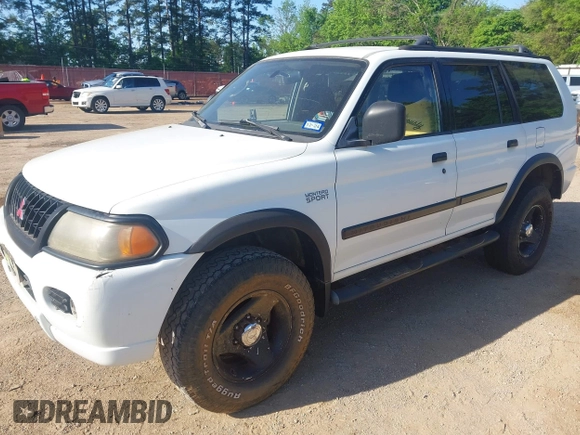 2000 Mitsubishi Montero Sport LS with VIN JA4LS31H2YP814757, listed as a IAAI auction lot 42025459 with 264,548 mi miles. Bid and sale history available at carsss.com. Image 2.