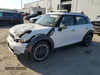 2016 MINI Countryman S с VIN WMWZC3C52GWT07956, выставлен на аукционе Copart как лот 61880025 с пробегом 63 900 миль миль и Списание • Salvage title. История ставок и продаж доступна на DreamBid. Изображение 1.