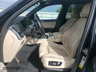 2021 BMW X5 sDrive40i with VIN 5UXCR4C06M9H52522, listed as a Copart auction lot 53038075 with 108,218 mi miles and Clean Title. Bid and sale history available at carsss.com. Image 7.
