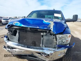 2018 Ram 2500 Big Horn with VIN 3C6UR5DL5JG122236, listed as a IAAI auction lot 41671388 with 128,044 mi miles. Bid and sale history available at carsss.com. Image 6.