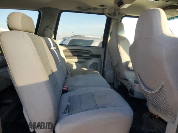 2005 Ford Excursion Special Serv z VIN 1FMSU41P35ED41981, wystawiony jako Copart lot #83770674 z przebiegiem 247 851 mil mil oraz Czysty tytuł • Clean title. Historia ofert i sprzedaży dostępna na DreamBid. Obrazek 11.