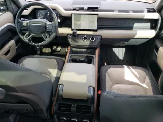 2022 Land Rover Defender z VIN SALE3ERU5N2105752, wystawiony jako Copart lot #75066184 z przebiegiem 20 450 mil mil oraz Szkoda całkowita • Salvage title. Historia ofert i sprzedaży dostępna na DreamBid. Obrazek 8.