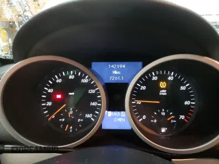 2008 Mercedes-Benz SLK 350 z VIN WDBWK56F08F180858, wystawiony jako Copart lot #43420175 z przebiegiem 142 194 mil mil oraz Szkoda całkowita • Salvage title. Historia ofert i sprzedaży dostępna na DreamBid. Obrazek 9.