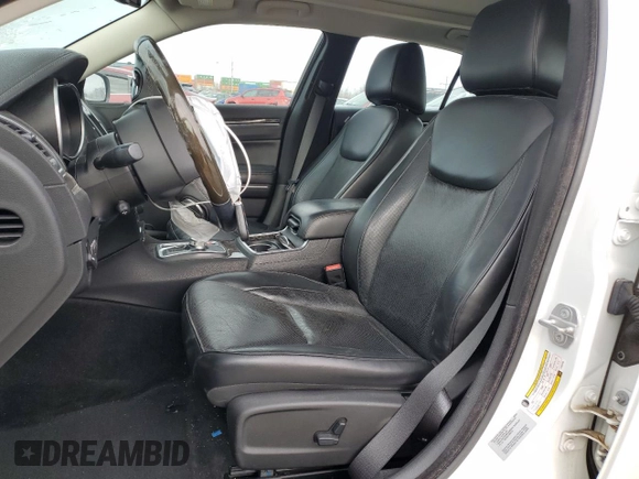 2015 Chrysler 300 C with VIN 2C3CCAET3FH922283, listed as a Copart auction lot 43240615 with 46,329 mi miles and Salvage Title. Bid and sale history available at DreamBid. Image 7.
