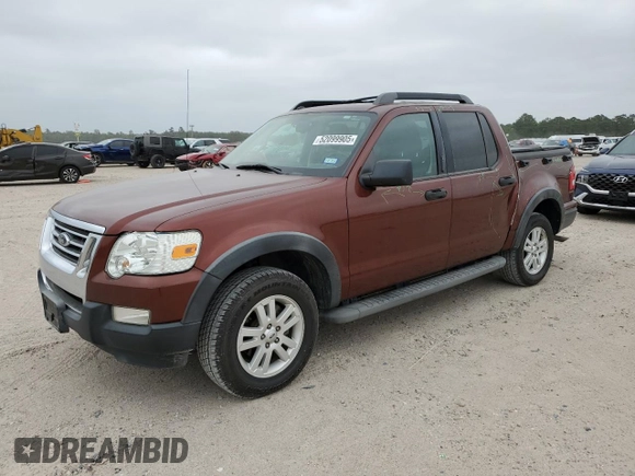 2010 Ford Explorer Sport Trac XLT z VIN 1FMEU3BE2AUF07380, wystawiony jako Copart lot #52099905 z przebiegiem 149 856 mil mil oraz Szkody całkowita. Historia ofert i sprzedaży dostępna na DreamBid. Obrazek 1.
