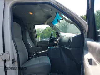 2004 Ford Econoline Cargo with VIN 1FTNE24L94HB46878, listed as a IAAI auction lot 42223765 with 261,454 mi miles and . Bid and sale history available at DreamBid. Image 5.