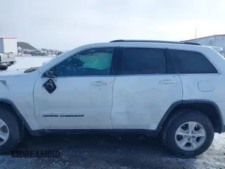 2017 Jeep Grand Cherokee Laredo with VIN 1C4RJFAG3HC688623, listed as a IAAI auction lot 41561414 with 75,407 mi miles. Bid and sale history available at carsss.com. Image 14.