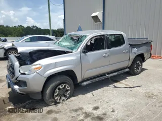 2017 Toyota Tacoma SR5 z VIN 5TFCZ5AN2HX102011, wystawiony jako Copart lot #60784795 z przebiegiem 61 742 mil mil oraz Szkoda całkowita • Salvage title. Historia ofert i sprzedaży dostępna na DreamBid. Obrazek 1.