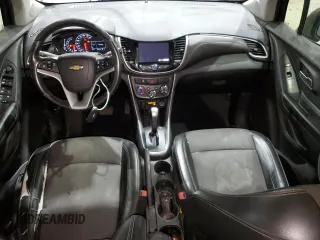 2021 Chevrolet Trax LT z VIN KL7CJLSB0MB309369, wystawiony jako Copart lot #52088635 z przebiegiem 175 258 mil mil oraz Tytuł czysty. Historia ofert i sprzedaży dostępna na DreamBid. Obrazek 8.
