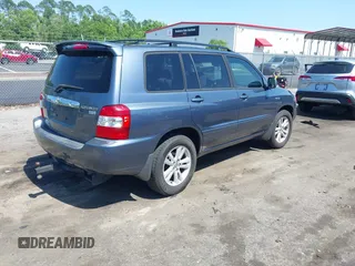 2007 Toyota Highlander z VIN JTEGW21A670019626, wystawiony jako IAAI lot #42281729 z przebiegiem 325 668 mil mil oraz . Historia ofert i sprzedaży dostępna na DreamBid. Obrazek 4.