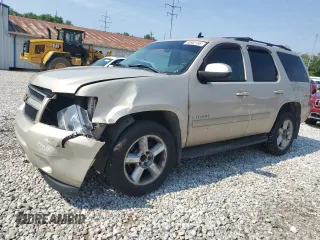 2008 Chevrolet Tahoe LTZ with VIN 1GNFK13028J164224, listed as a Copart auction lot 62662195 with 220,004 mi miles and Salvage title. Bid and sale history available at DreamBid. Image 1.