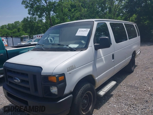 2013 Ford Econoline Cargo Commercial z VIN 1FTSS3EL6DDB08712, wystawiony jako IAAI lot #42264955 z przebiegiem 148 315 mil mil oraz . Historia ofert i sprzedaży dostępna na DreamBid. Obrazek 19.