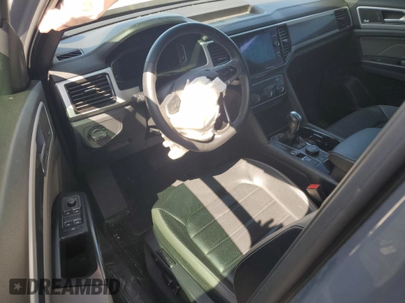 2021 Volkswagen Atlas SEL Premium with VIN 1V2TE2CA8MC205129, listed as a Copart auction lot 53693985 with Not provided miles and Salvage title. Bid and sale history available at DreamBid. Image 8.