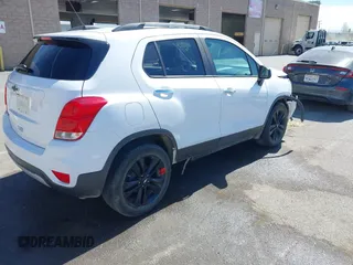 2019 Chevrolet Trax LT z VIN 3GNCJLSB6KL149942, wystawiony jako IAAI lot #42013676 z przebiegiem 116 452 mil mil oraz . Historia ofert i sprzedaży dostępna na DreamBid. Obrazek 4.