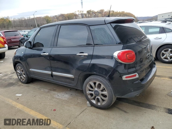 2018 FIAT 500L Lounge with VIN ZFBCFACH2JZ040700, listed as a Copart auction lot 81126734 with 137,235 mi miles and Clean Title. Bid and sale history available at DreamBid. Image 2.