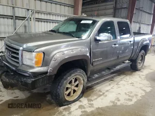 2013 GMC Sierra 1500 SLE z VIN 3GTP2VE77DG269903, wystawiony jako Copart lot #53630245 z przebiegiem 186 112 mil mil oraz Szkoda całkowita • Salvage title. Historia ofert i sprzedaży dostępna na DreamBid. Obrazek 1.