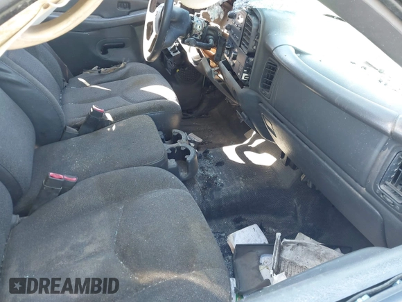 2006 Chevrolet Silverado 1500 with VIN 1GBHC29U36E177797, listed as a IAAI auction lot 41334381 with Not Provided miles and . Bid and sale history available at DreamBid. Image 5.