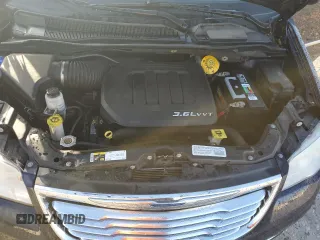 2014 Chrysler Town & Country Touring with VIN 2C4RC1BG7ER372155, listed as a Copart auction lot 45190275 with 123,632 mi miles and Clean Title. Bid and sale history available at DreamBid. Image 12.