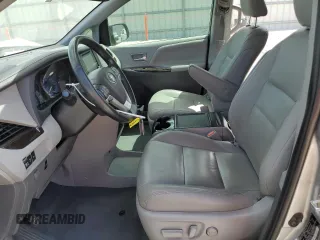 2020 Toyota Sienna XLE Auto Access Seat with VIN 5TDYZ3DC1LS074169, listed as a Copart auction lot 51479815 with 74,551 mi miles and Salvage Title. Bid and sale history available at DreamBid. Image 7.