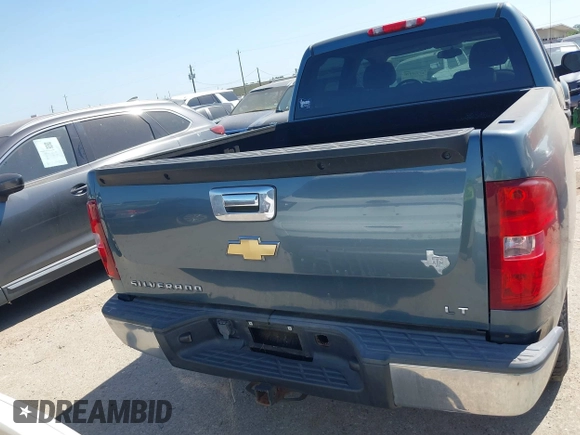 2008 Chevrolet Silverado 1500 Work Truck with VIN 2GCEC13C181113268, listed as a IAAI auction lot 41995026 with 131,071 mi miles and . Bid and sale history available at DreamBid. Image 16.
