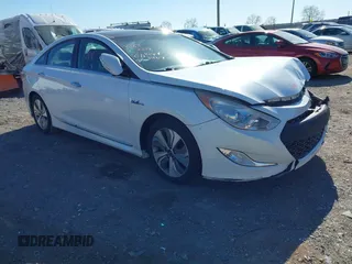 2013 Hyundai Sonata with VIN KMHEC4A45DA066755, listed as a IAAI auction lot 41892818 with 100,633 mi miles and . Bid and sale history available at carsss.com. Image 1.