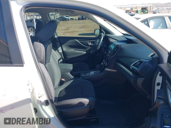 2019 Subaru Forester Premium with VIN JF2SKAGC8KH584520, listed as a IAAI auction lot 41805460 with 55,064 mi miles. Bid and sale history available at carsss.com. Image 5.