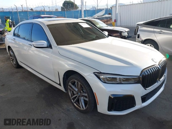 2020 BMW 7 Series 750i xDrive with VIN WBA7U2C07LGM26660, listed as a IAAI auction lot 41972591 with 30,786 mi miles. Bid and sale history available at carsss.com. Image 1.