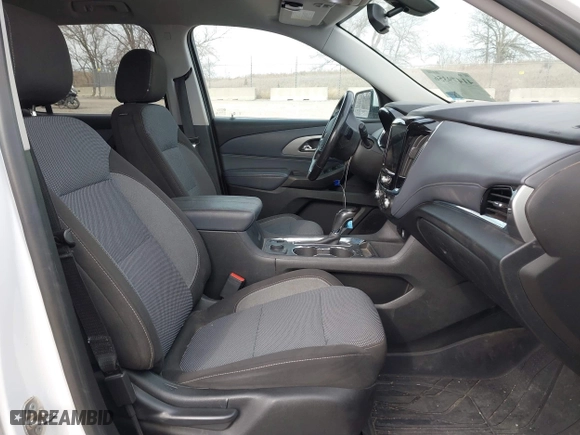 2018 Chevrolet Traverse LT Cloth with VIN 1GNEVGKW8JJ167095, listed as a IAAI auction lot 41479356 with 98,615 mi miles. Bid and sale history available at carsss.com. Image 5.