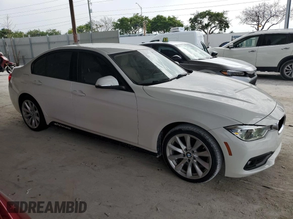 2018 BMW 3 Series 320i with VIN WBA8E1G5XJNU90685, listed as a Copart auction lot 62643604 with 84,614 mi miles and Salvage Title. Bid and sale history available at DreamBid. Image 4.