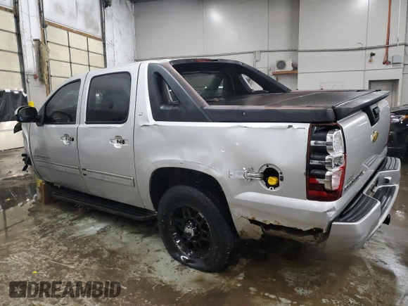 2011 Chevrolet Avalanche LT with VIN 3GNTKFE33BG149330, listed as a Copart auction lot 45932895 with 269,491 mi miles and Salvage title. Bid and sale history available at DreamBid. Image 2.