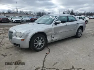 2010 Chrysler 300 Touring with VIN 2C3CK5CV6AH181764, listed as a Copart auction lot 43519965 with 200,015 mi miles and Salvage Title. Bid and sale history available at carsss.com. Image 1.