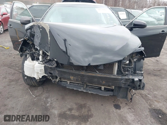 2017 Toyota Camry XLE with VIN 4T1BF1FK6HU337651, listed as a IAAI auction lot 41628362 with 155,860 mi miles. Bid and sale history available at carsss.com. Image 6.