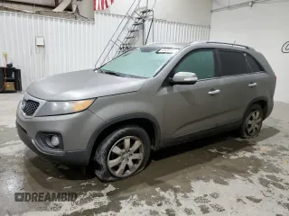2012 Kia Sorento LX z VIN 5XYKT4A63CG241446, wystawiony jako Copart lot #45536195 z przebiegiem 177 209 mil mil oraz Szkoda całkowita • Salvage title. Historia ofert i sprzedaży dostępna na DreamBid. Obrazek 1.
