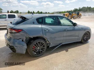 2023 Maserati Levante with VIN ZN661YUM5PX411140, listed as a Copart auction lot 65411165 with 12,053 mi miles and Salvage title. Bid and sale history available at DreamBid. Image 3.