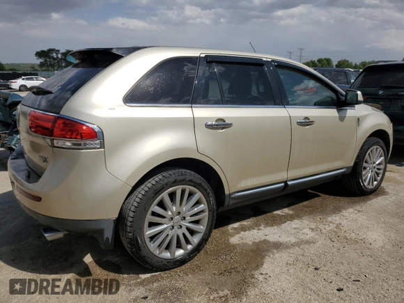 2011 Lincoln MKX z VIN 2LMDJ6JK9BBJ12766, wystawiony jako Copart lot #57494185 z przebiegiem 101 379 mil mil oraz Szkoda całkowita • Salvage title. Historia ofert i sprzedaży dostępna na DreamBid. Obrazek 3.