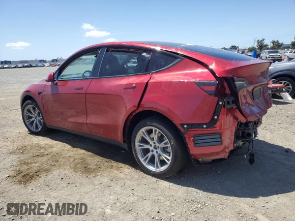 2024 Tesla Model Y Long Range with VIN 7SAYGDEE8RA233147, listed as a Copart auction lot 56695545 with 9,512 mi miles and Salvage title. Bid and sale history available at DreamBid. Image 2.