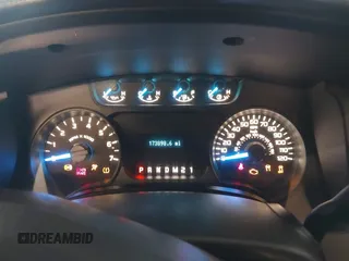 2013 Ford F-150 XL с VIN 1FTMF1CF2DFD52330, выставлен на аукционе IAAI как лот 42527052 с пробегом 173 898 миль миль и . История ставок и продаж доступна на DreamBid. Изображение 7.