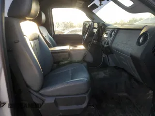 2015 Ford F-250 XL with VIN 1FDBF2A62FEC96054, listed as a Copart auction lot 45767965 with 258,796 mi miles and Salvage title. Bid and sale history available at DreamBid. Image 10.