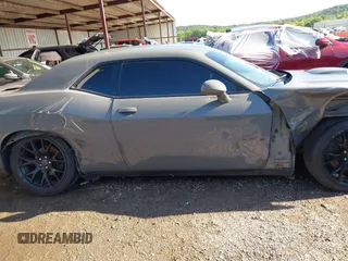 2017 Dodge Challenger R/T with VIN 2C3CDZBT5HH514631, listed as a IAAI auction lot 42379274 with 90,894 mi miles and . Bid and sale history available at DreamBid. Image 13.