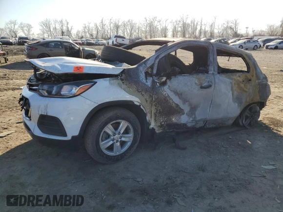 2018 Chevrolet Trax LS with VIN KL7CJKSB8JB613393, listed as a Copart auction lot 46700425 with 0 mi miles and Salvage Title. Bid and sale history available at carsss.com. Image 1.