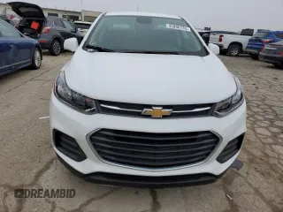 2022 Chevrolet Trax LS with VIN KL7CJNSM6NB549413, listed as a Copart auction lot 45090735 with 15,371 mi miles and Salvage Title. Bid and sale history available at carsss.com. Image 5.