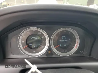2013 Volvo XC60 T6 с VIN YV4902DZ0D2394957, выставлен на аукционе Copart как лот 60759285 с пробегом 134 775 миль миль и Чистый • Clean title. История ставок и продаж доступна на DreamBid. Изображение 9.