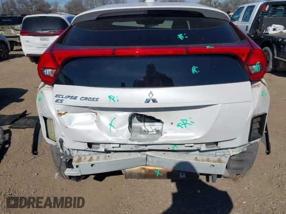 2020 Mitsubishi Eclipse Cross ES z VIN JA4AS3AA3LZ023452, wystawiony jako IAAI lot #41398847 z przebiegiem 68 445 mil mil oraz . Historia ofert i sprzedaży dostępna na DreamBid. Obrazek 6.