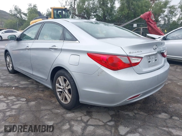 2012 Hyundai Sonata GLS with VIN 5NPEB4AC4CH332353, listed as a IAAI auction lot 41865328 with 207,503 mi miles and . Bid and sale history available at DreamBid. Image 3.